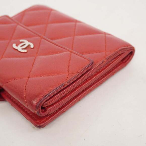 Chanel Matelasse Lambskin Wallet Red Women's - Picture 6 of 16